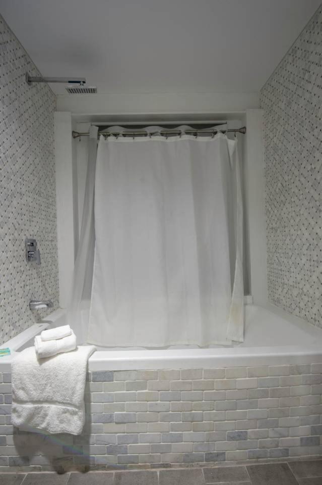 4 Bedroom - Sleeps 8! Celebrity Villa Next To Frenchman St La Nouvelle-Orléans Extérieur photo